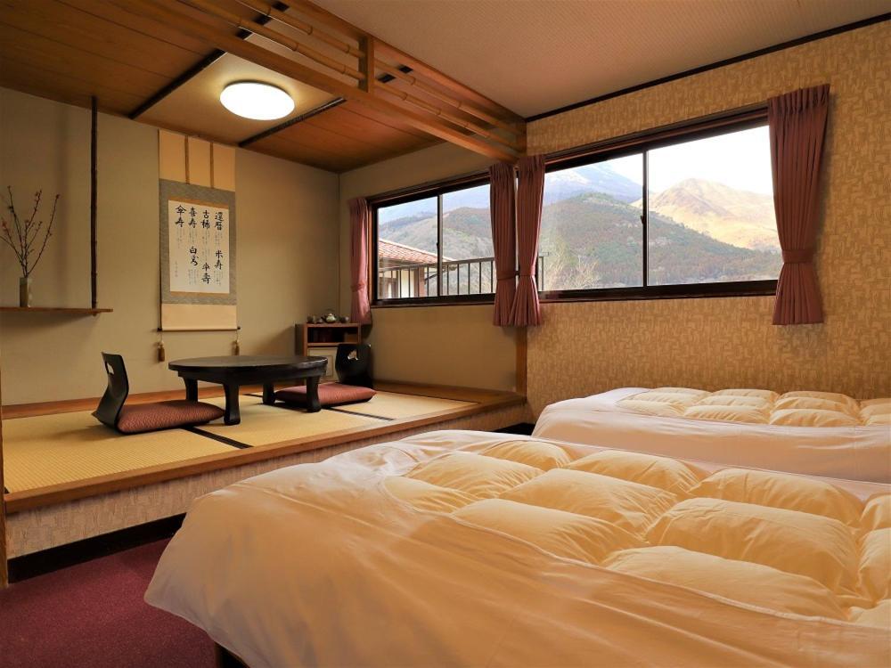 Ryokan Hikarinoie Yufu Esterno foto