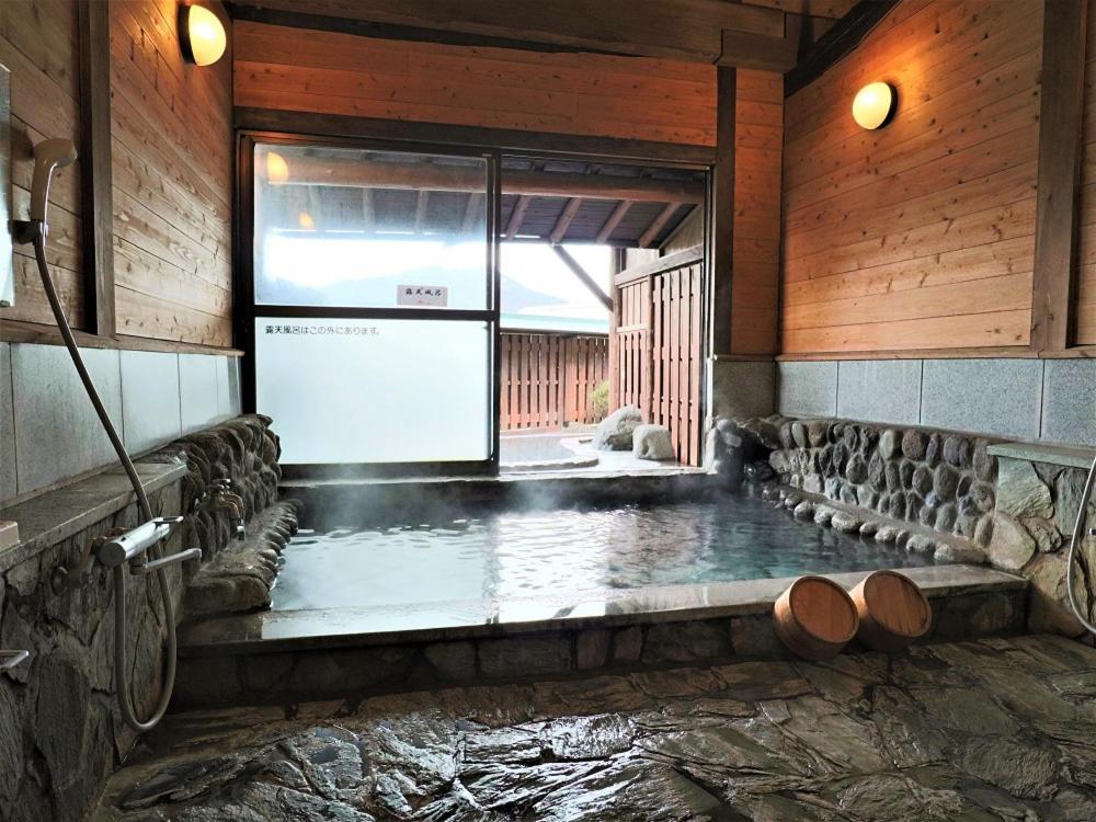 Ryokan Hikarinoie Yufu Esterno foto